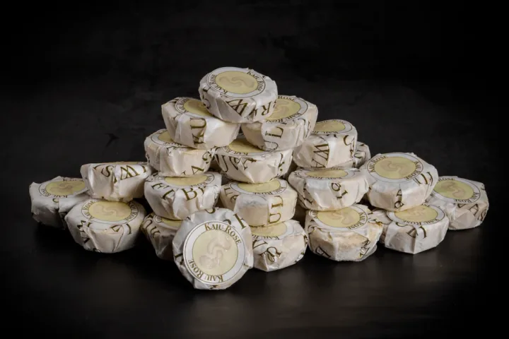 Kaju bite kulfi